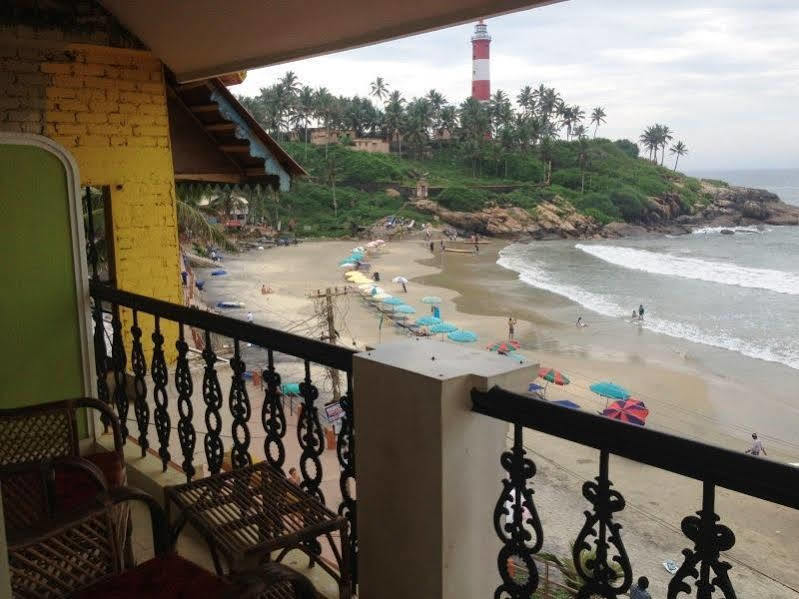 Adam Beach Resort Kovalam Esterno foto