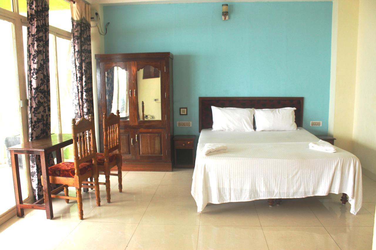Adam Beach Resort Kovalam Esterno foto