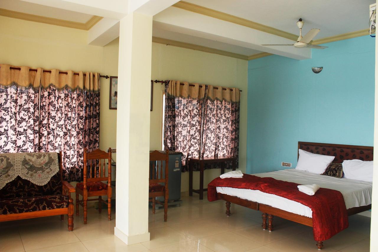 Adam Beach Resort Kovalam Esterno foto
