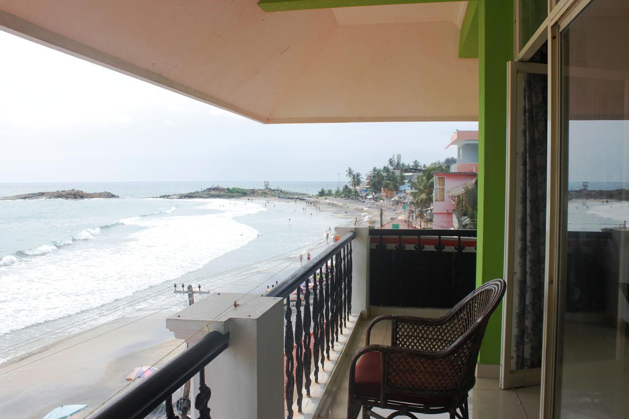 Adam Beach Resort Kovalam Esterno foto