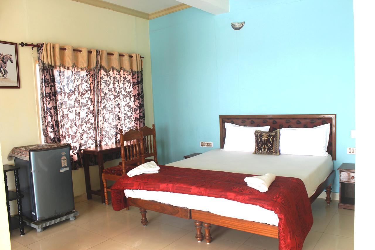 Adam Beach Resort Kovalam Esterno foto