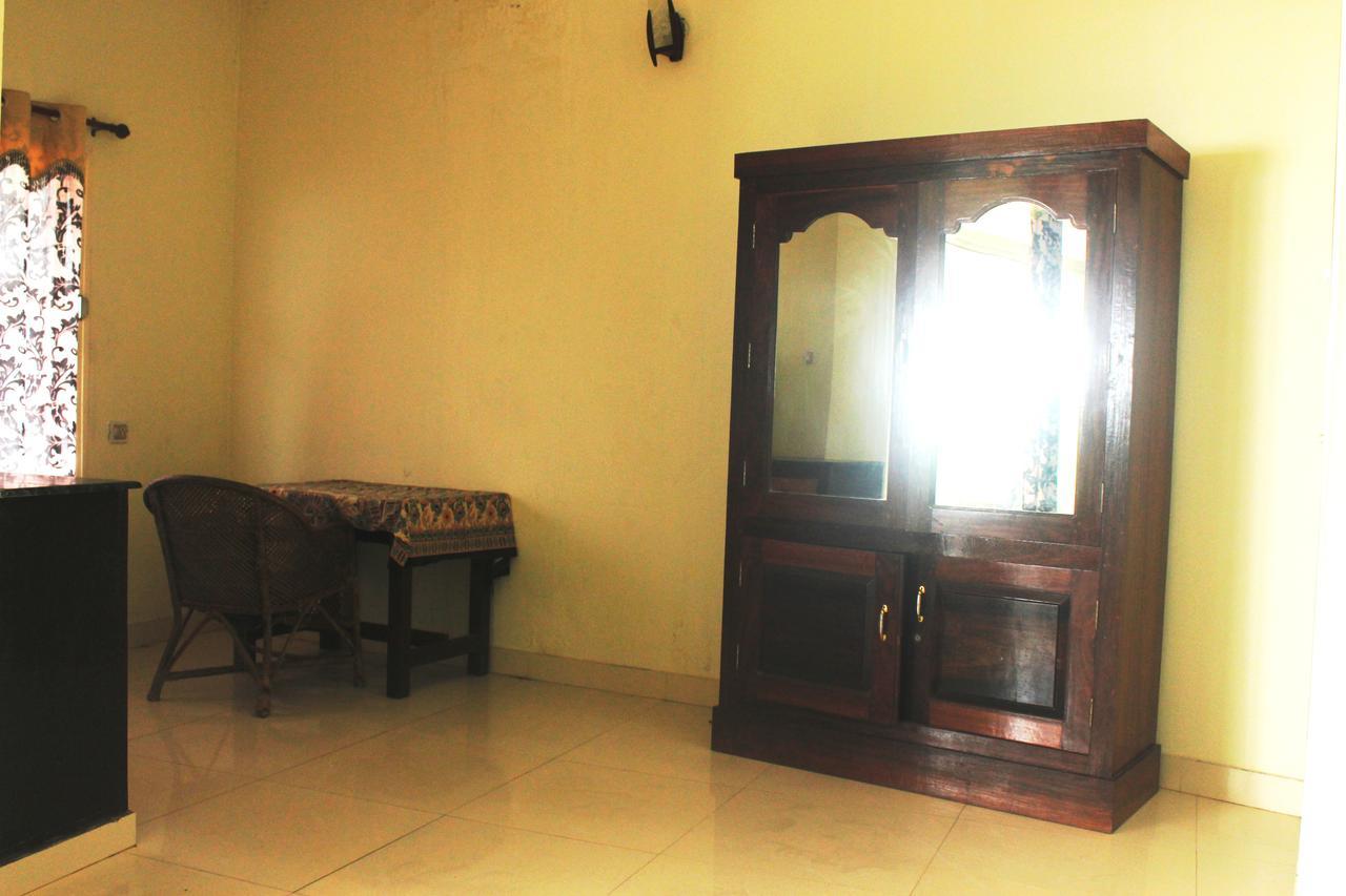 Adam Beach Resort Kovalam Esterno foto