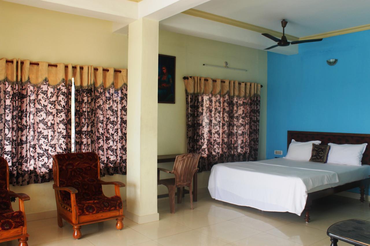 Adam Beach Resort Kovalam Esterno foto